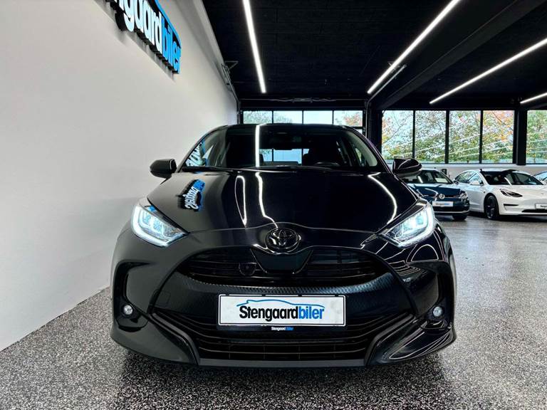 Toyota Yaris 1,5 Hybrid H3 e-CVT