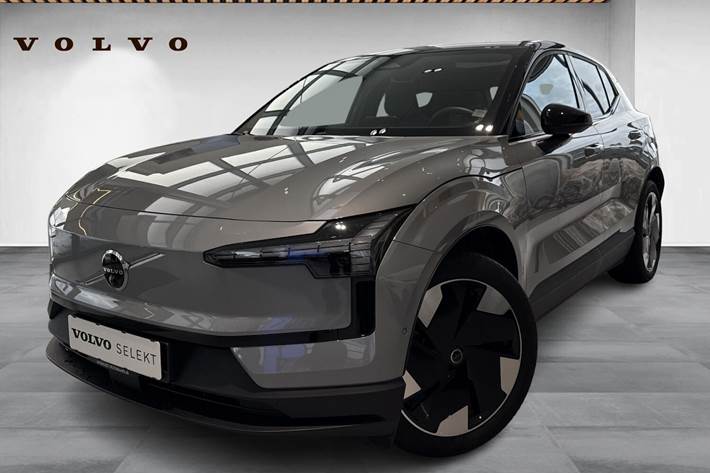 Grå Volvo EX30 fra 2024 set udefra