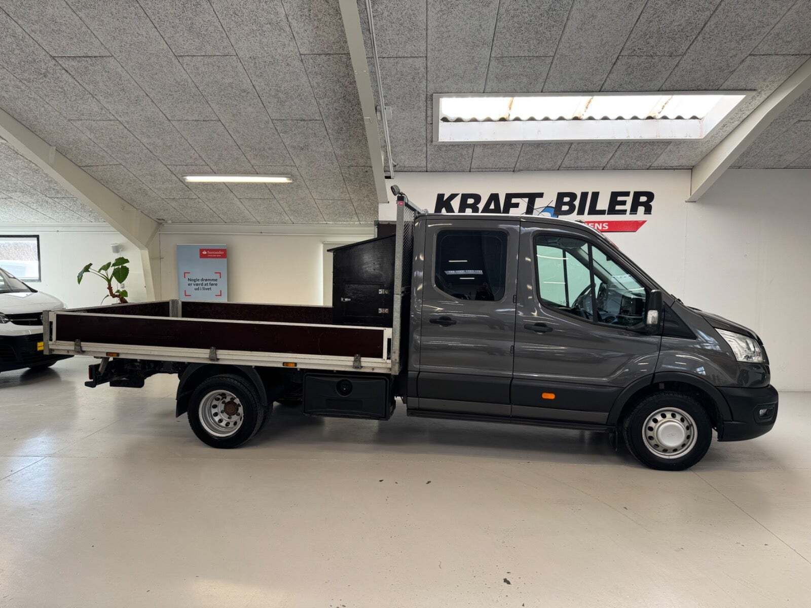 Ford Transit 350 L4 Chassis 2,0 TDCi 185 Db.Kab Trend RWD