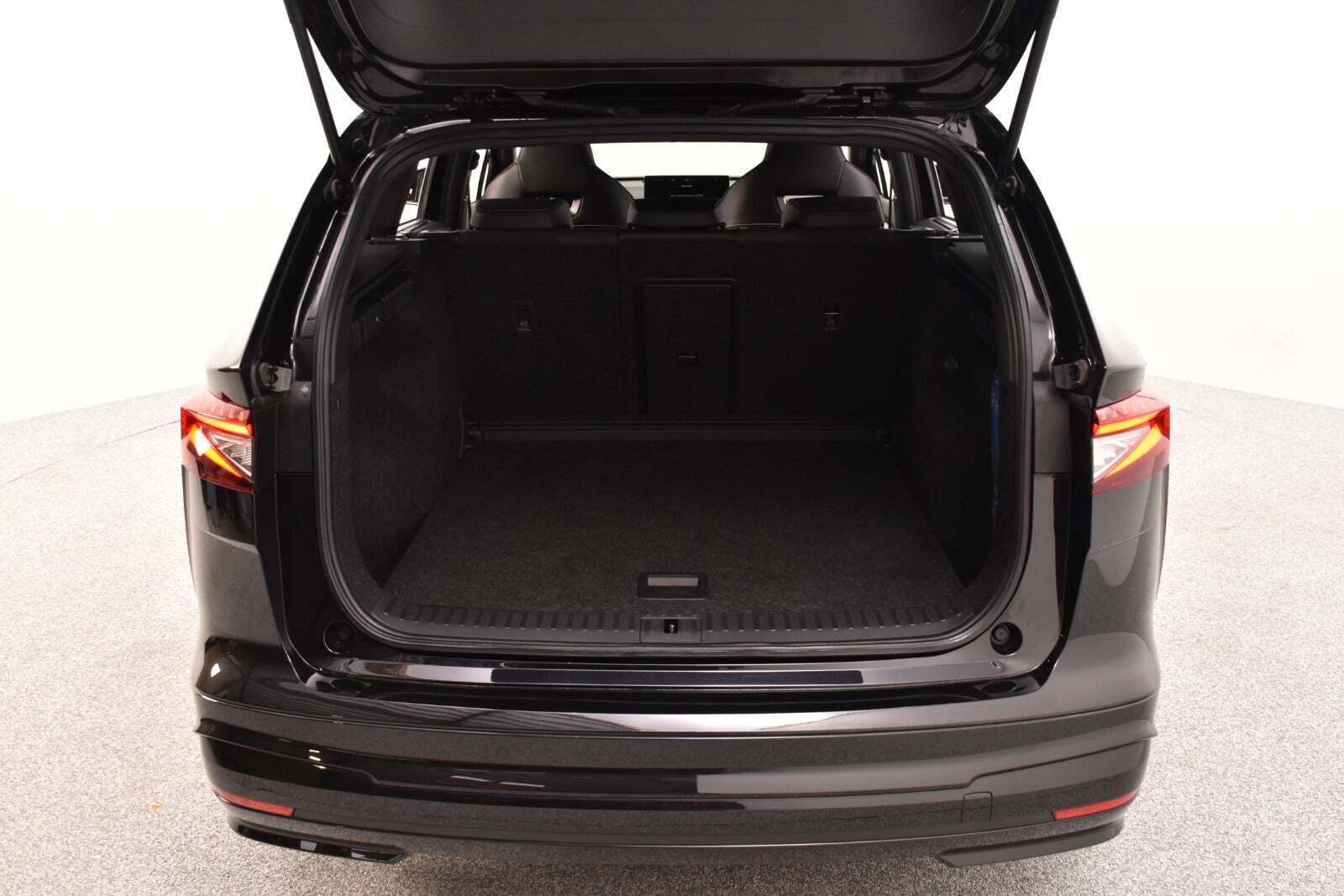 Sort Skoda Enyaq fra 2022