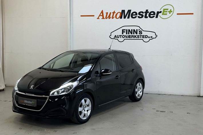 Sort Peugeot 208 fra 2018 set udefra