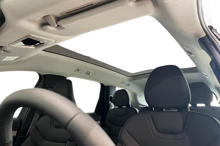 Grå Volvo EX90 fra 2025