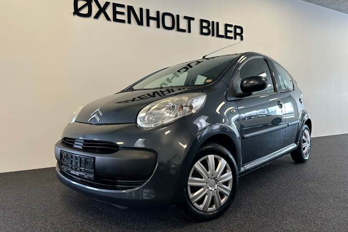 Grå Citroën C1 fra 2007 set udefra