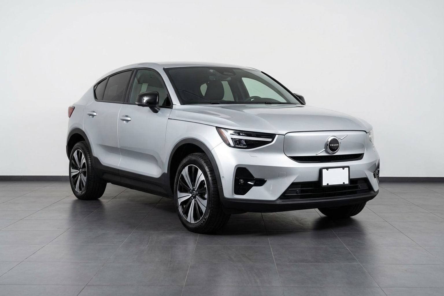 Volvo C40 P6 Recharge Plus 231HK 4d Aut.