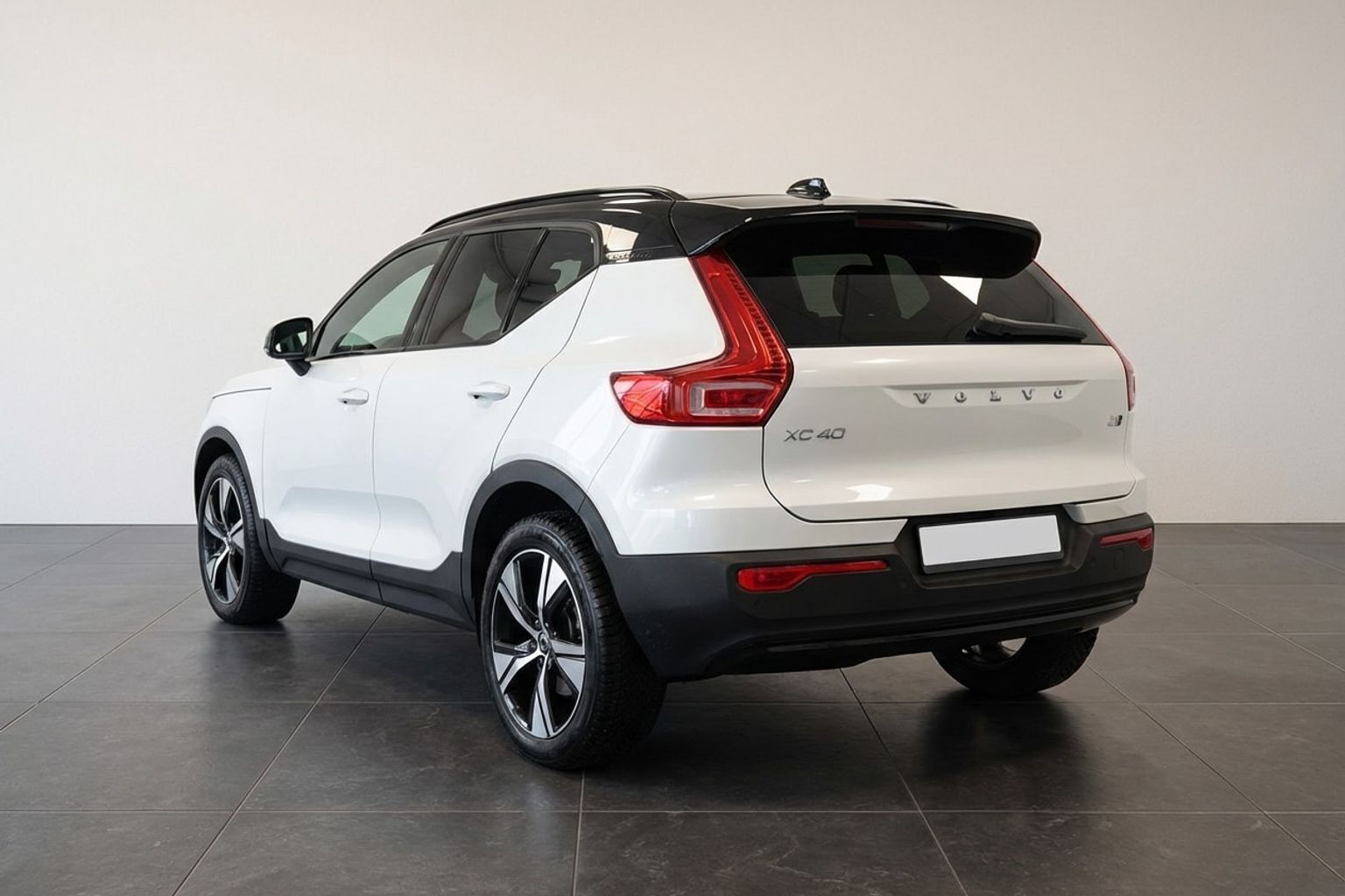Volvo XC40 ReCharge Pure 231HK 5d Aut.