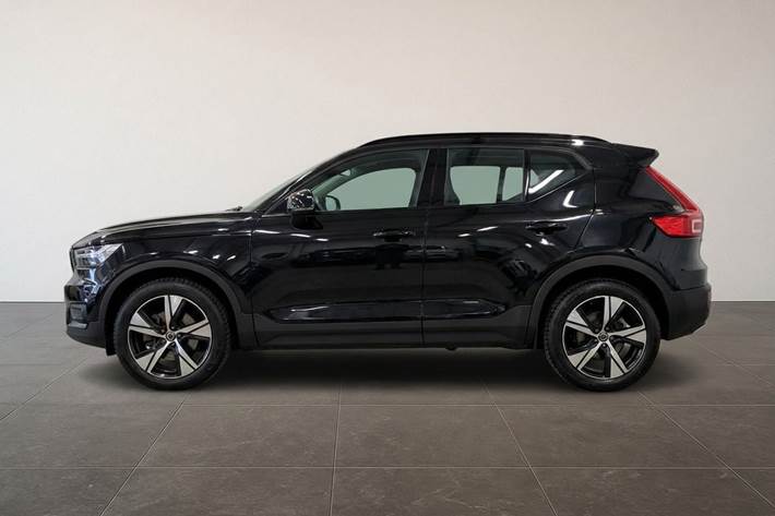 Sort Volvo XC40 fra 2020