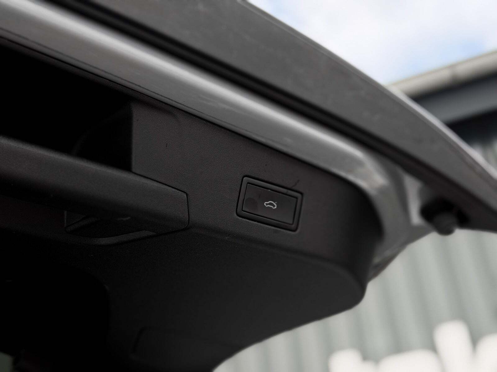 Grå VW ID.4 fra 2022