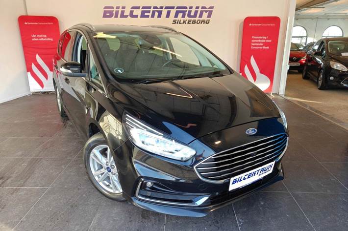 Sort Ford S-MAX fra 2020 set udefra