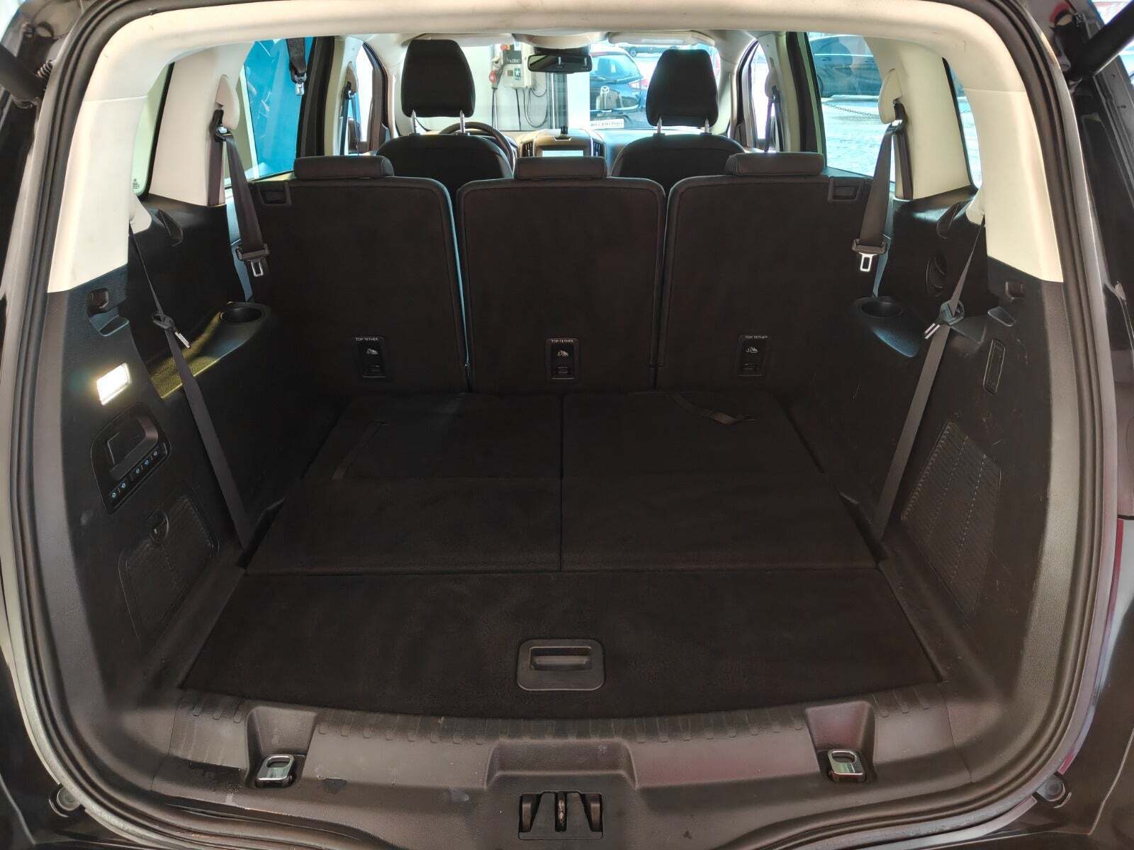 Sort Ford S-MAX fra 2020