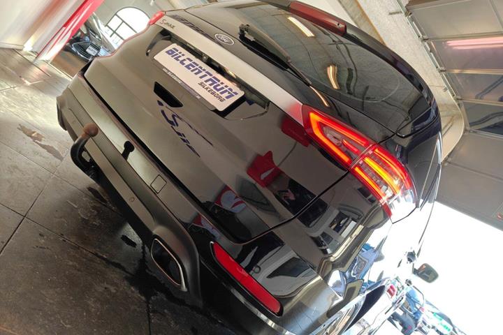 Sort Ford S-MAX fra 2020