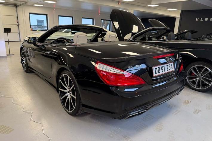 Sort Mercedes SL63 fra 2012