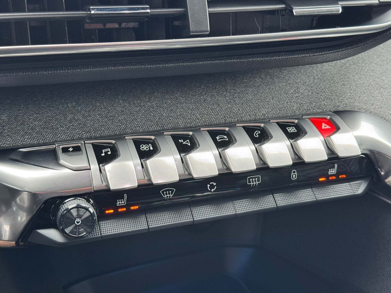 Hvid Peugeot 3008 fra 2021