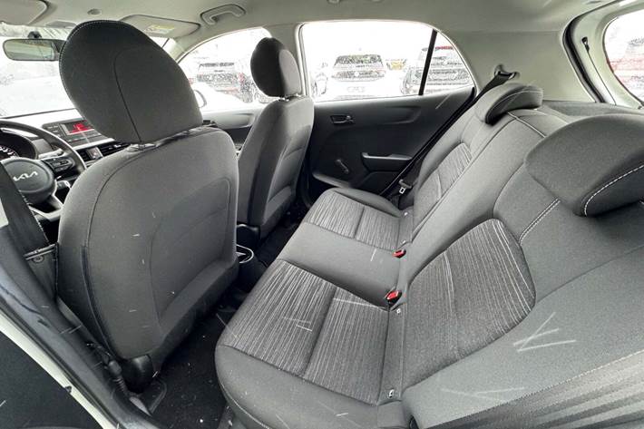 Hvid Kia Picanto fra 2022