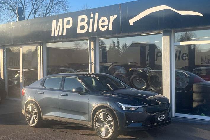 Blå Polestar 2 fra 2024