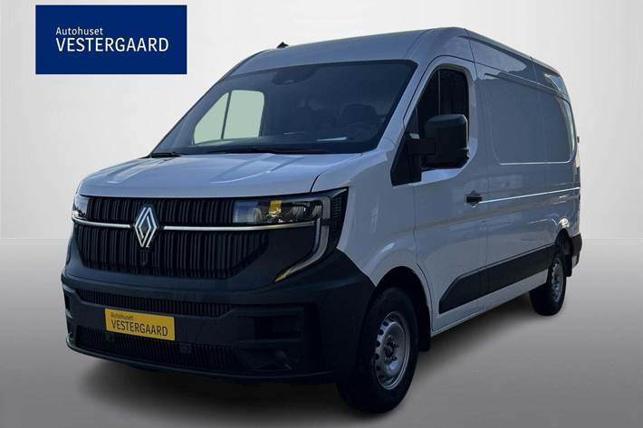 Hvid Renault Master V T33 fra 2025 set udefra
