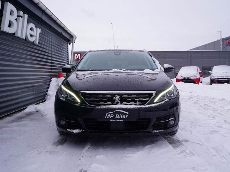 Peugeot 308 1,5 BlueHDi 130 Allure Sky SW