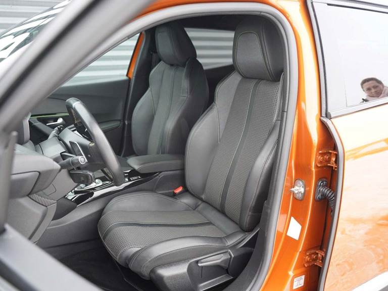 Peugeot 2008 1,5 BlueHDi 130 GT Line EAT8