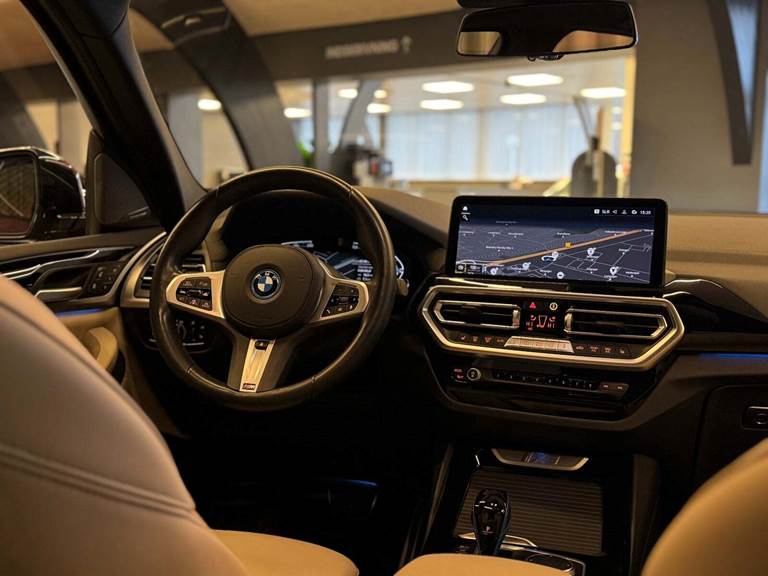 BMW iX3 Charged Plus M-Sport