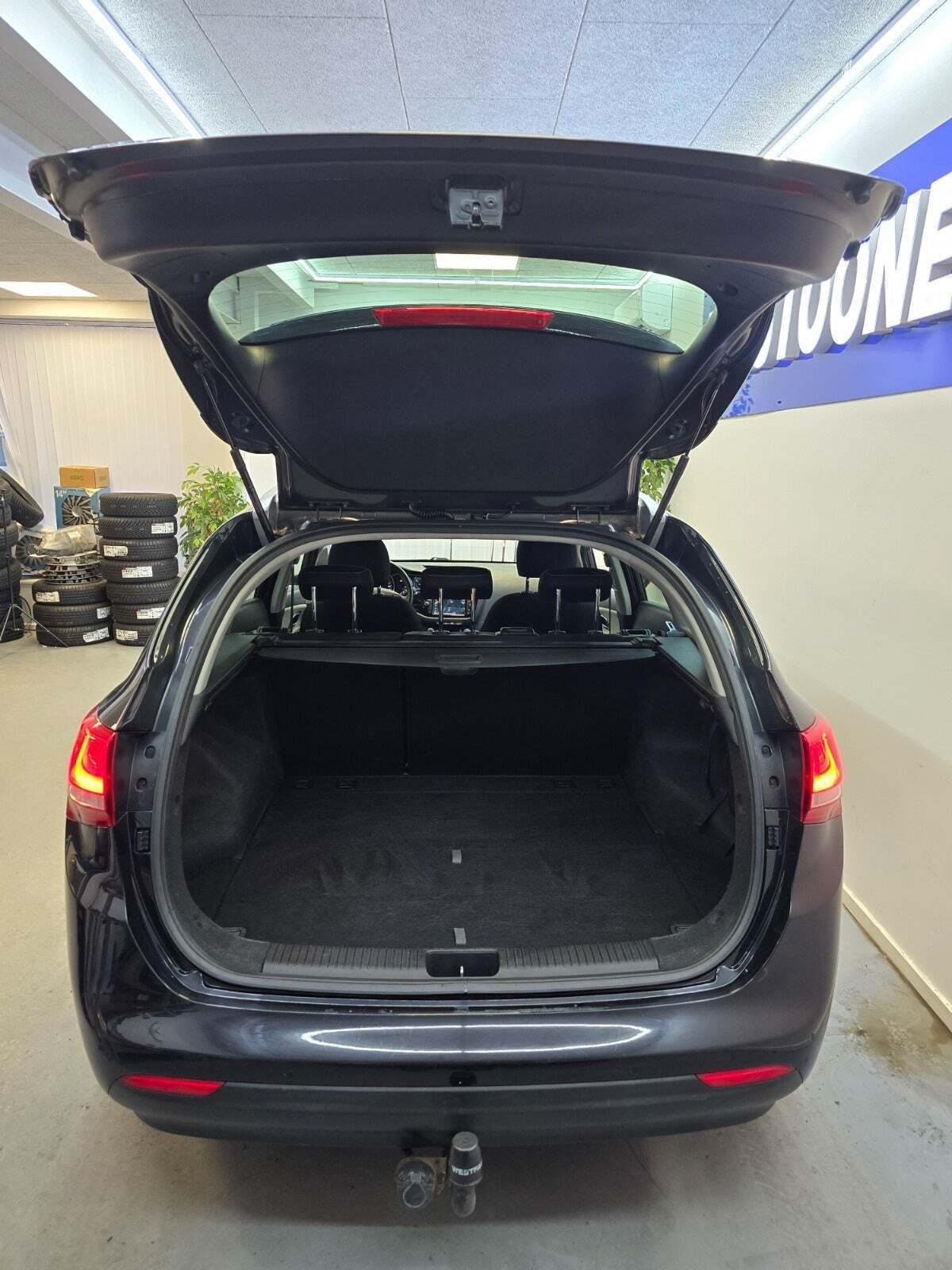 Sort Kia Ceed fra 2017