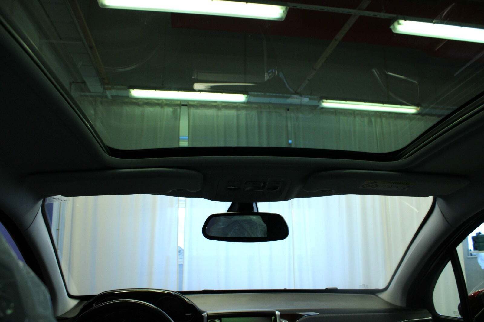 Peugeot 2008 1,5 BlueHDi 100 Prestige Sky