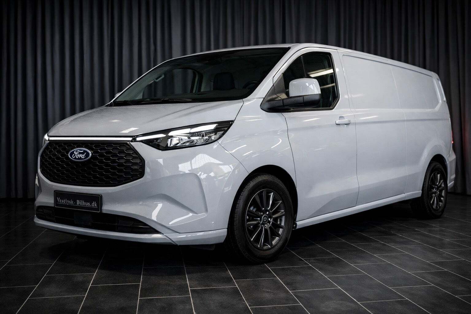 Ford E-Transit Custom 340L 64 Limited