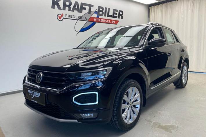 Sort VW T-Roc fra 2019 set udefra