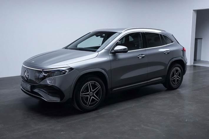 Grå Mercedes EQA250+ fra 2025