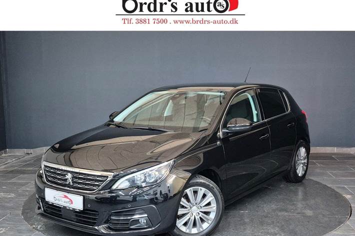 Sort Peugeot 308 fra 2019 set udefra