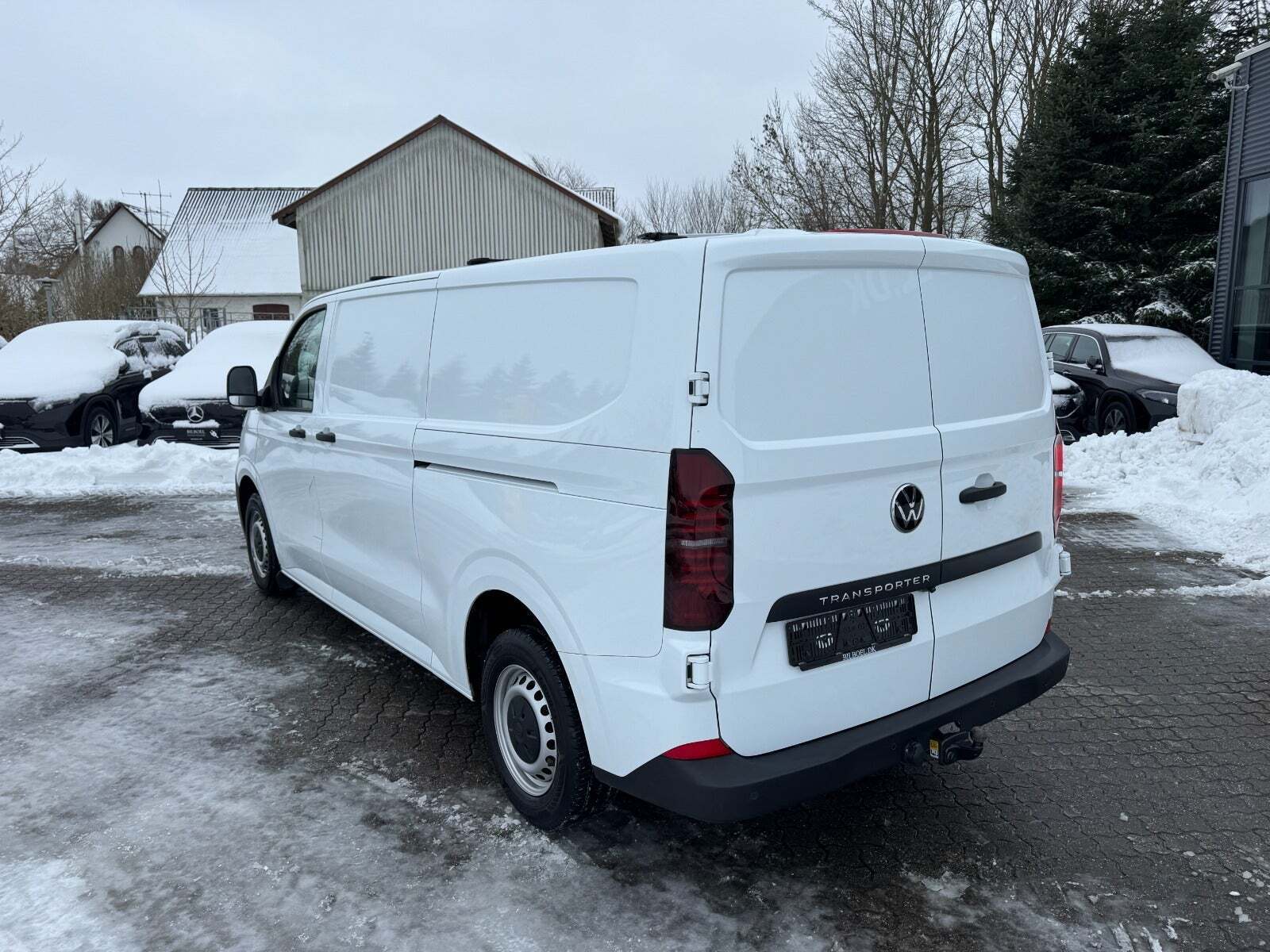 VW Transporter 2,0 TDi 150 Comfort Kassevogn aut. LWB
