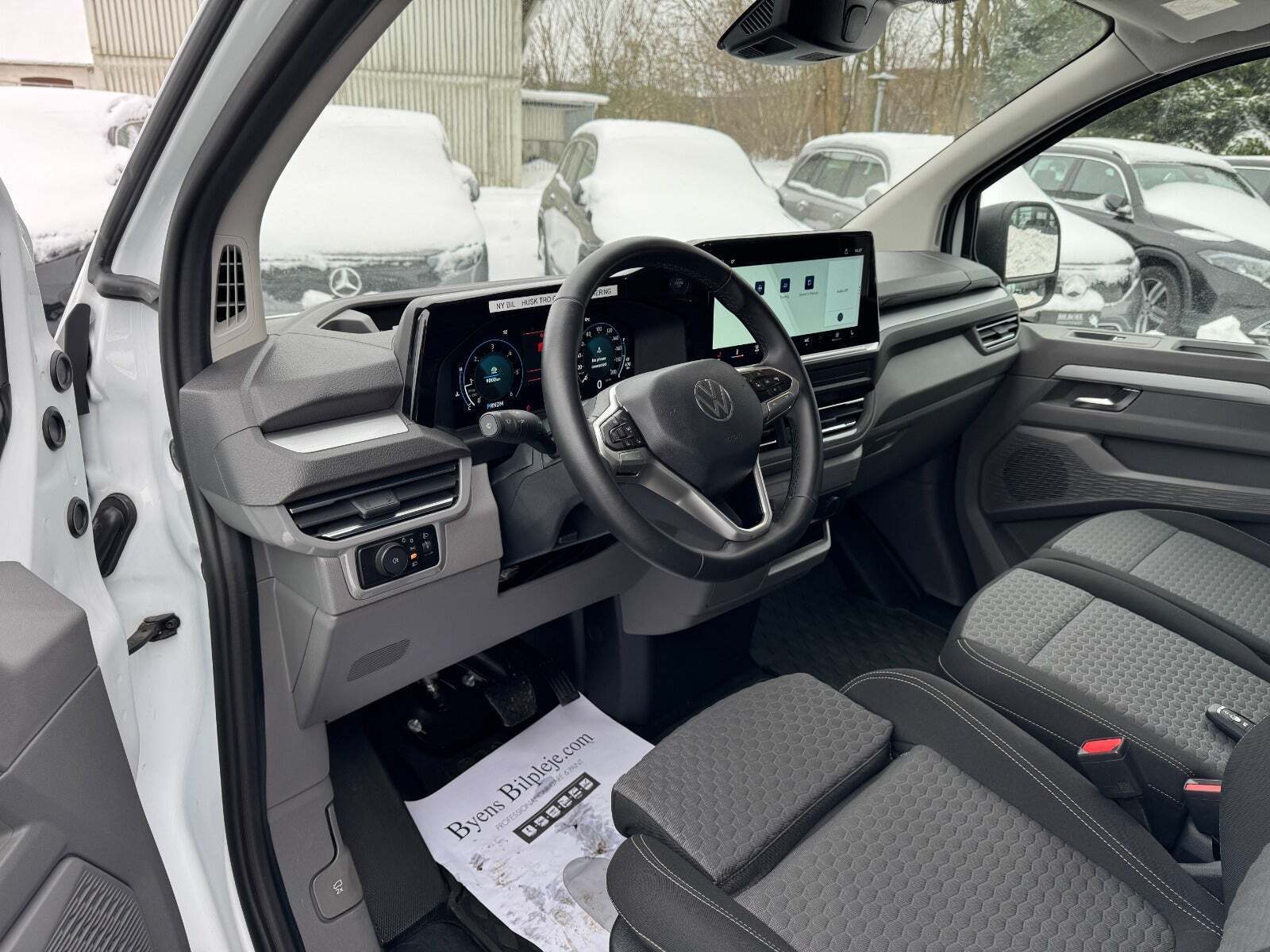 VW Transporter 2,0 TDi 150 Comfort Kassevogn aut. LWB