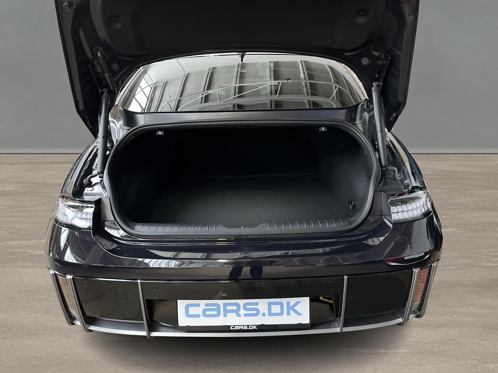 Hyundai Ioniq 6 Electric 77,4 kWh Ultimate 229HK Aut.