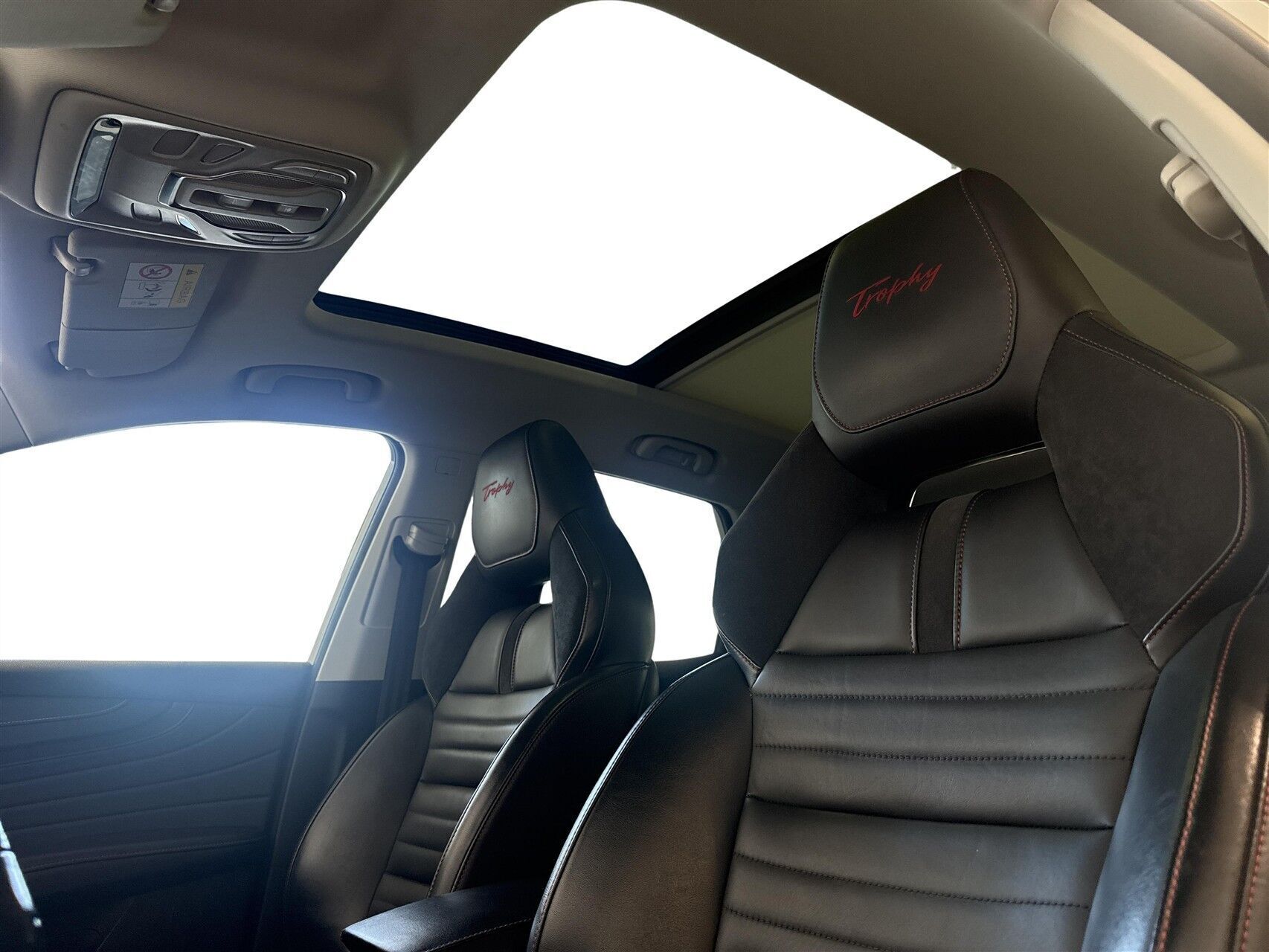 Hvid MG EHS fra 2021