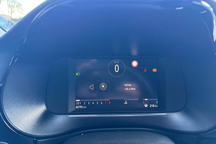 Blå Opel Corsa fra 2022