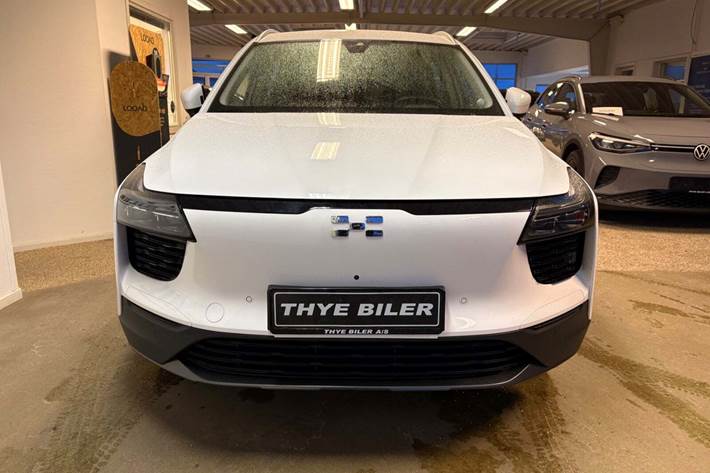 Hvid Aiways U5 fra 2023