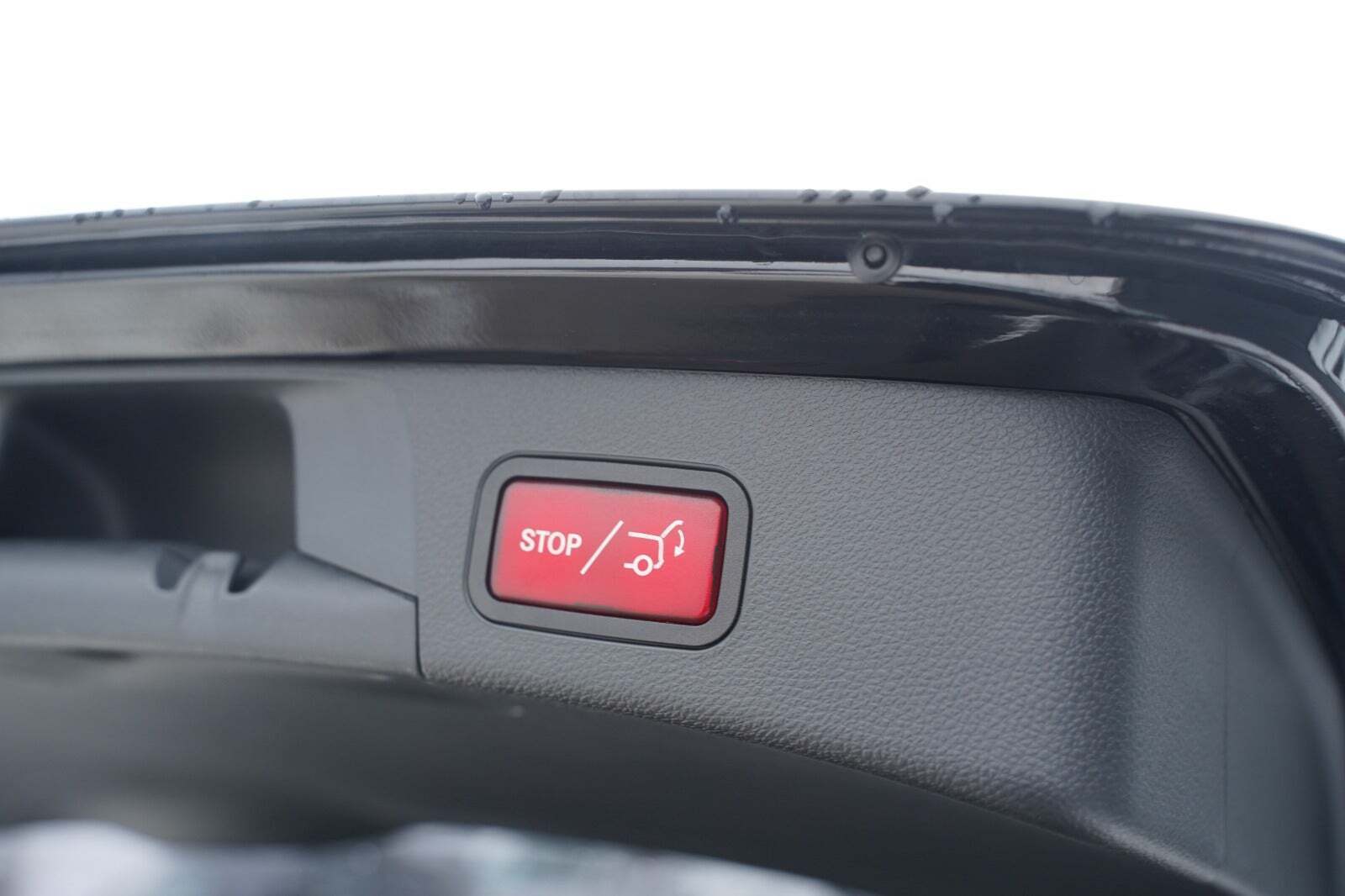 Sort Mercedes C300 d fra 2019