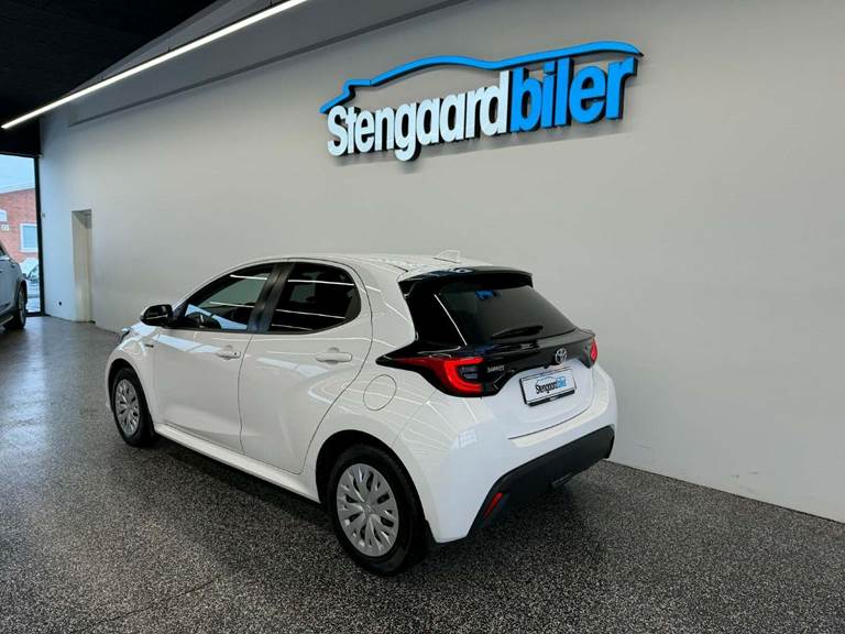 Toyota Yaris 1,5 Hybrid H3 e-CVT