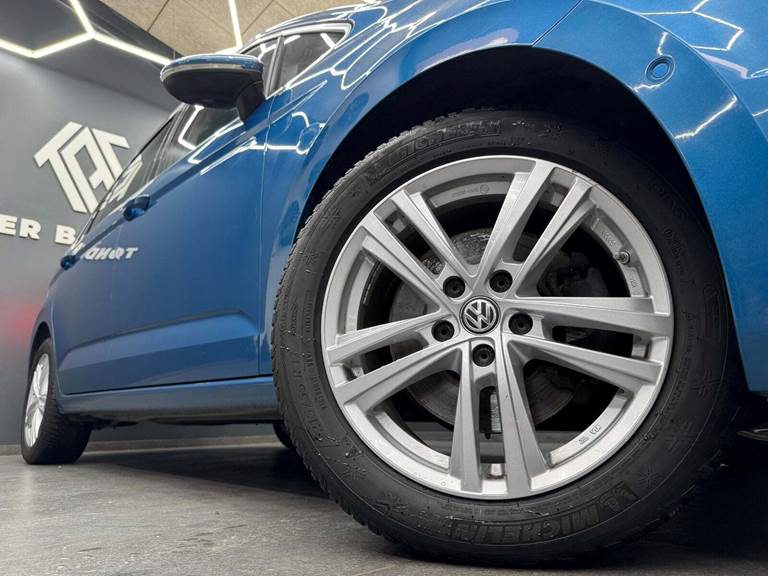 VW Touran 2,0 TDi 190 Highline DSG 7prs