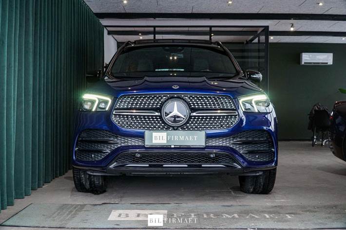 Blå Mercedes GLE350 de fra 2022