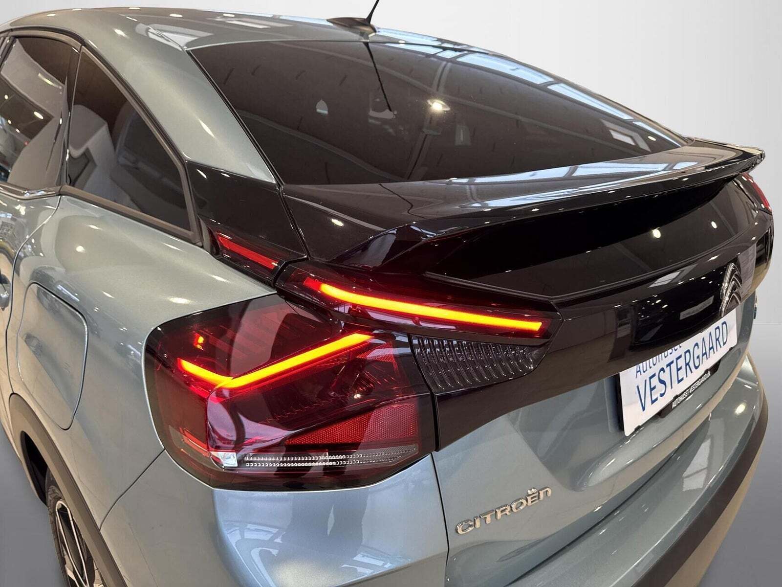 Blå Citroën ë-C4 fra 2022