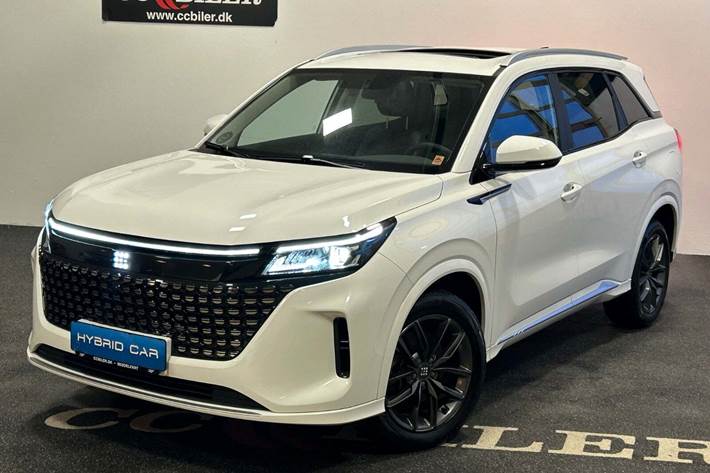 Hvid Navor E5 fra 2025 set udefra