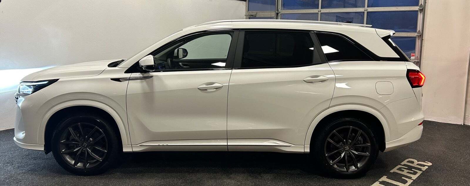 Navor E5 1,5 PHEV Rock