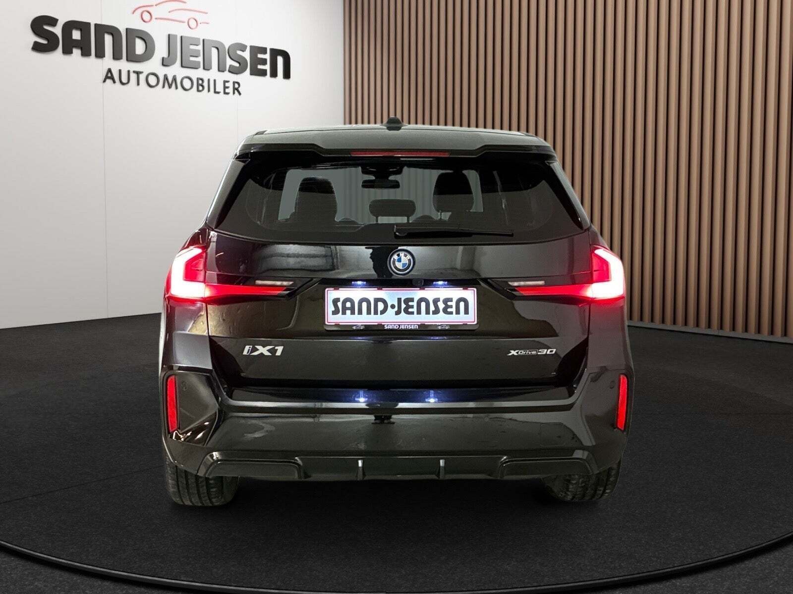 BMW iX1 xDrive30 M-Sport Premium