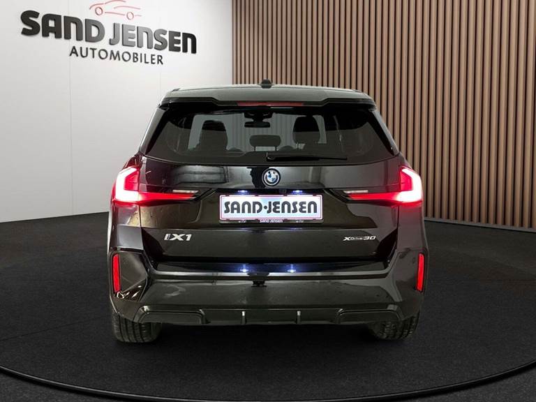 BMW iX1 xDrive30 M-Sport Premium