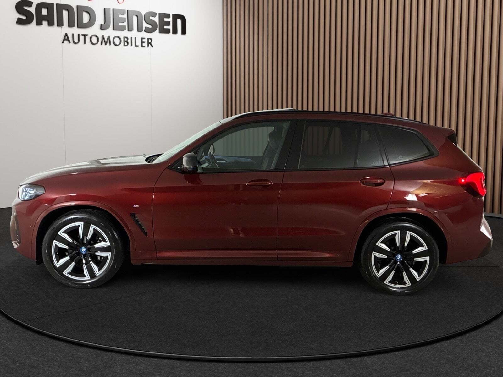 BMW iX3 Charged M-Sport