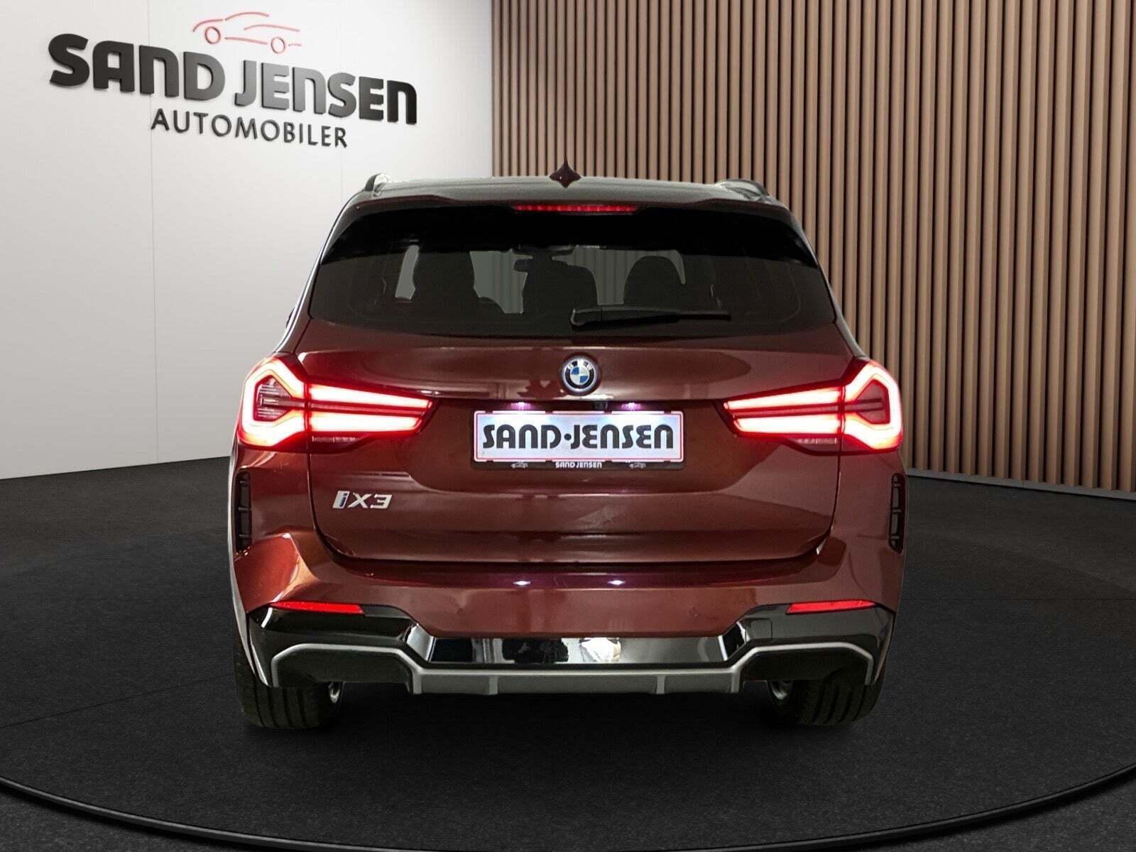 BMW iX3 Charged M-Sport