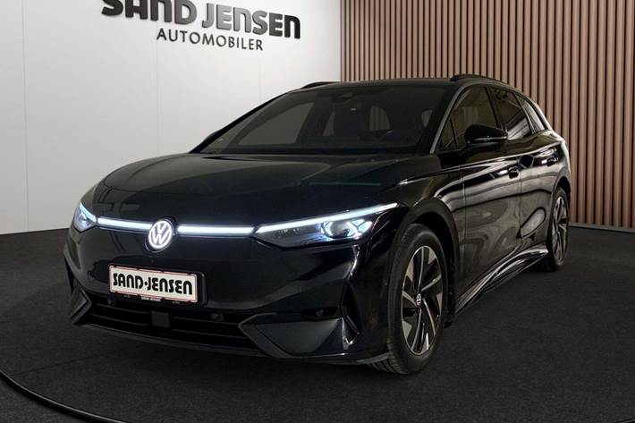 Sort VW ID.7 fra 2025 set udefra