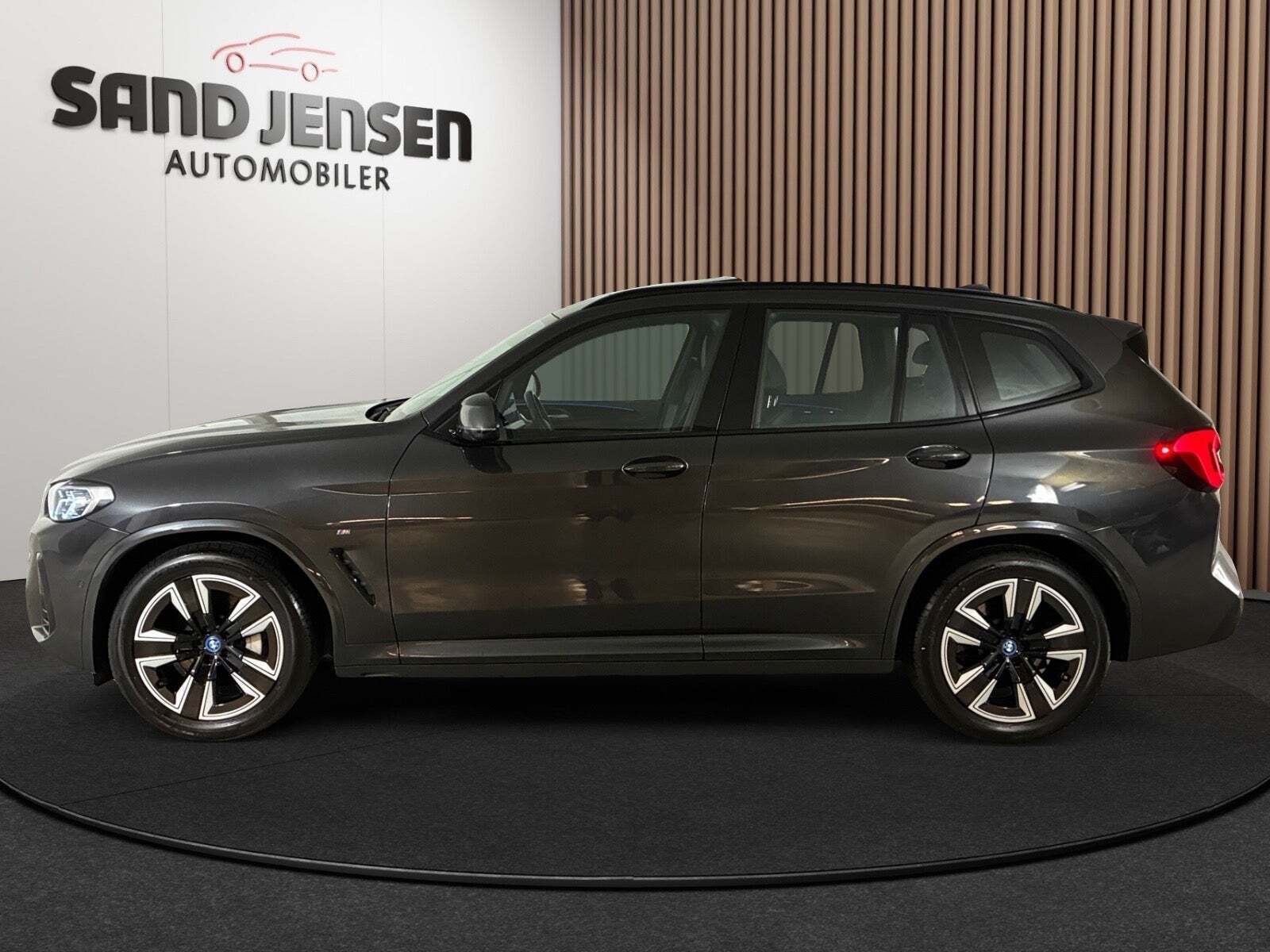 BMW iX3 Charged M-Sport