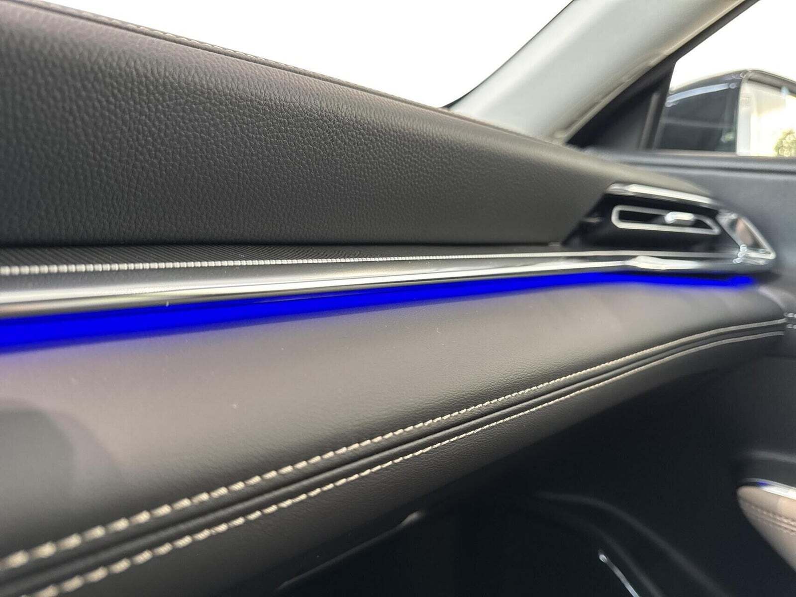 Blå Mazda 6e fra 2025