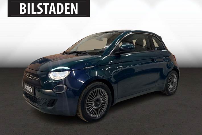 Grøn Fiat 500e fra 2020 set udefra
