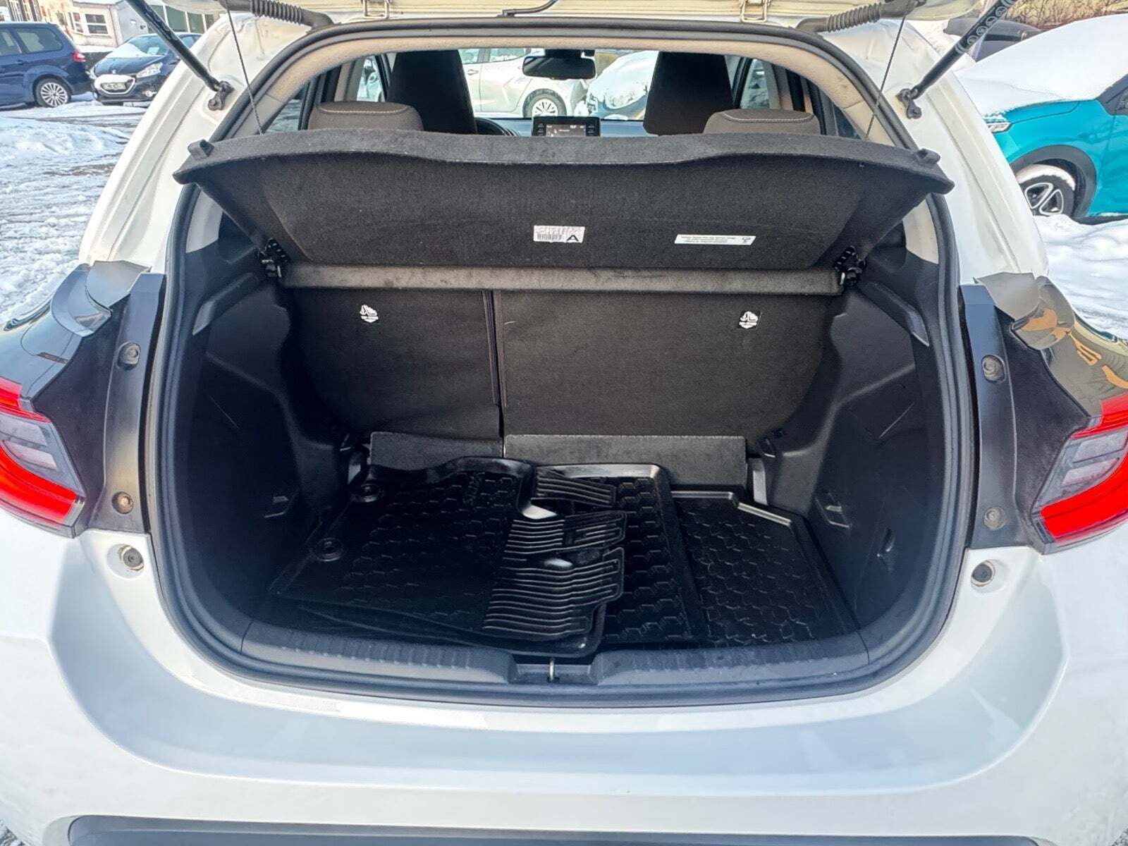 undefined Toyota Yaris fra 2021